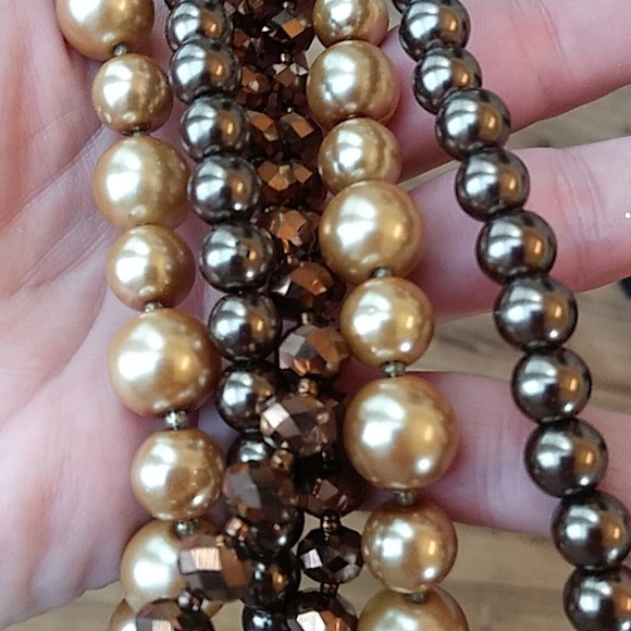 NWOT Stunning Chocolate Multi Strands Beaded Necklace - Picture 15 of 17